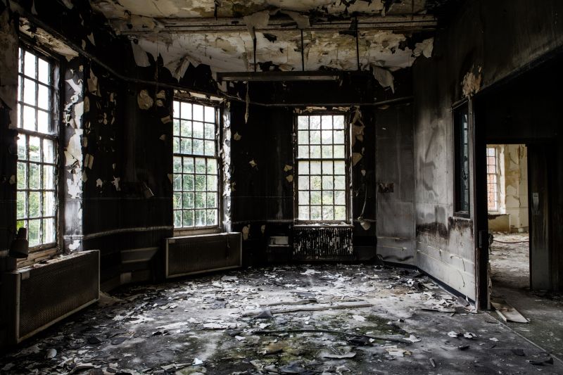 When to Hire Fire Restoration Services